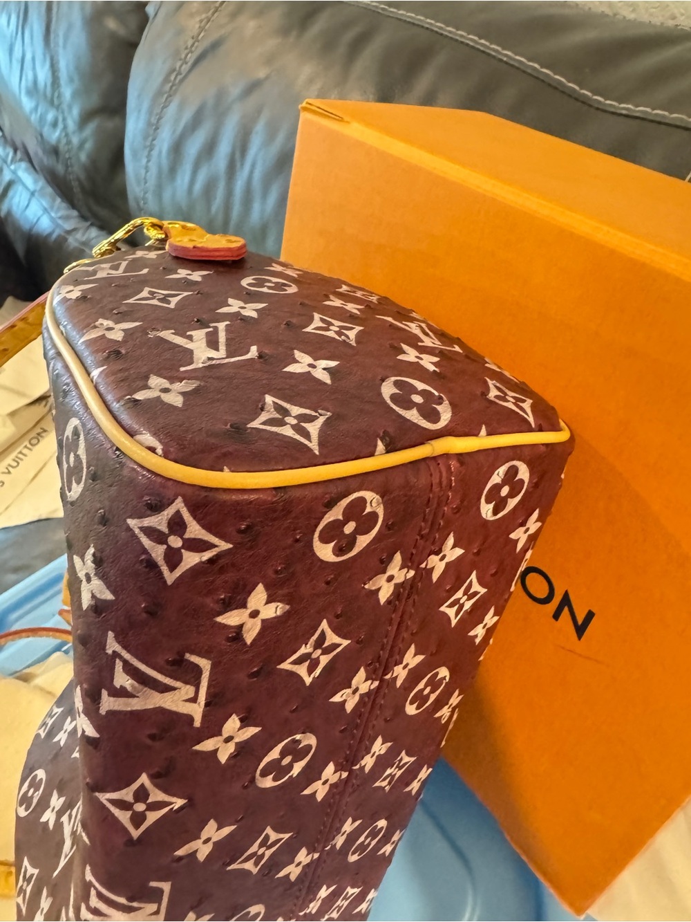 Louis Vuitton Burgundy Monogram Speedy 25 Bandolier Satchel with insert - Picture 9 of 11